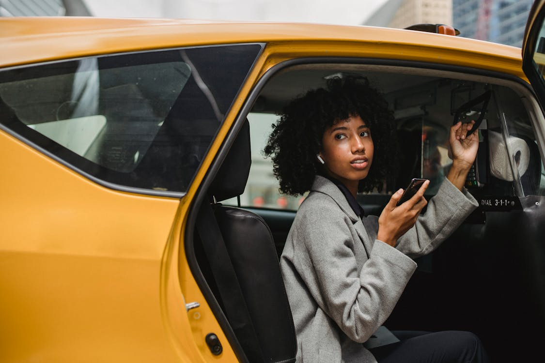 New Year, New Visibility: Why Taxicab Advertising Is a Smart Move for 2026 Campaigns